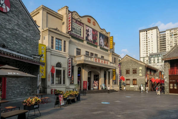 Phố Tam Ngõ Nhị có gì