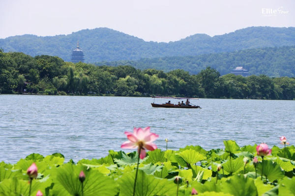 Tour du thuyền Tây Hồ