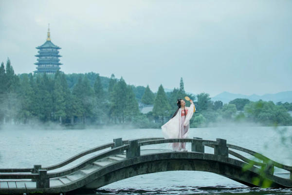 Du lịch Tây Hồ Trung Quốc có gì đẹp? 01 Du lịch Tây Hồ Trung Quốc có gì đẹp? 01