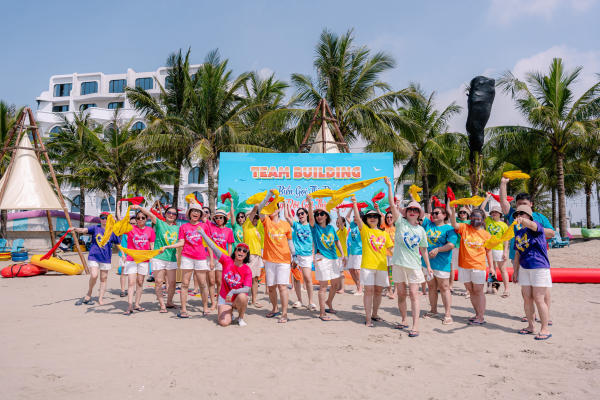 Team building biển Nam Sầm Sơn