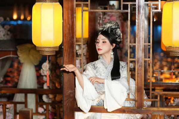 Giá thuê đồ, make up và chụp ảnh tại Thái Bình Cổ Trấn