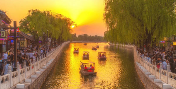 Thập Sát Hải có gì