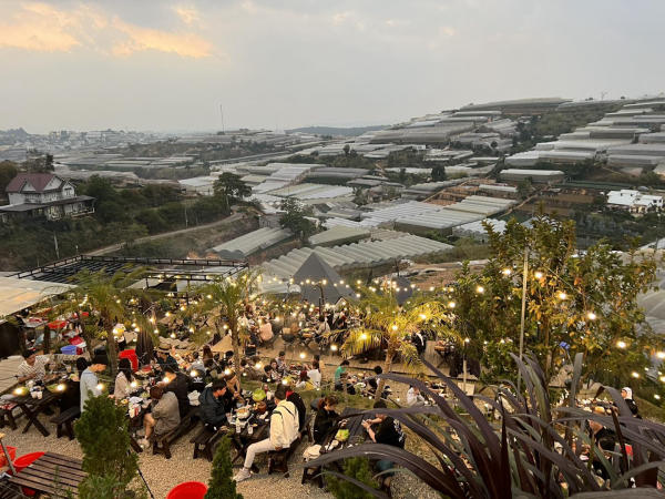 Tiệm nướng Đà Lạt: Thôn 330 Tiệm nướng Đà Lạt: Thôn 330