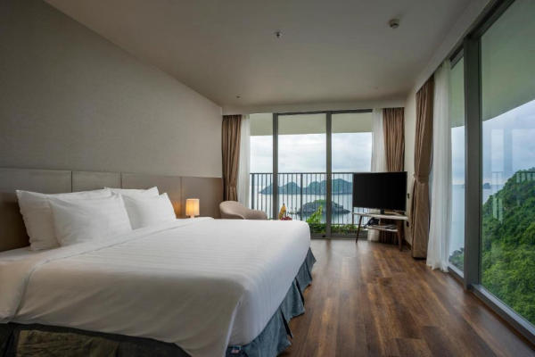 Flamingo Resort Cát Bà gần biển