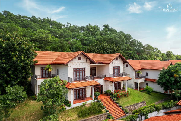 Tuần Châu Resort gần biển Tuần Châu