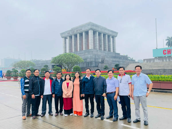 Elite Tour thiết kế tour Hà Nội theo yêu cầu