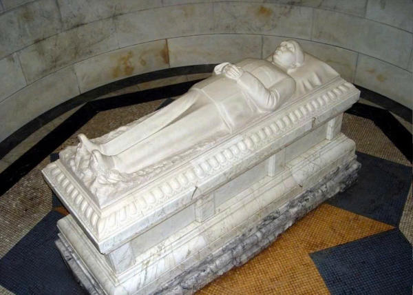 Mộ Thất Lăng Trung Sơn