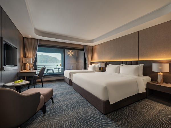 Junior Triple Suite
