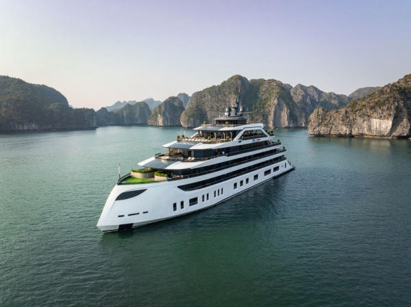 Du thuyền Tulip Cruise Lan Hạ