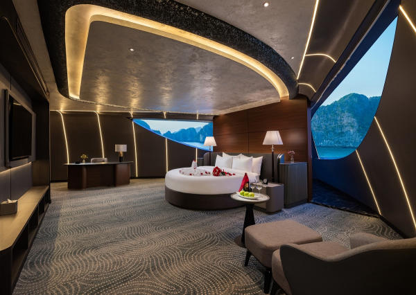 President Suite - Tulip Cruise