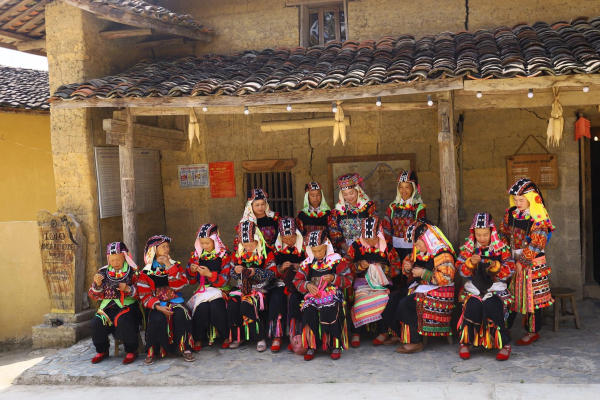 Váy truyền thống của người Lô Lô Chải tại Hà Giang Váy truyền thống của người Lô Lô Chải tại Hà Giang