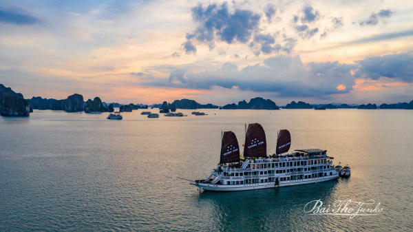 Du thuyền Hạ Long Victory Star Cruise Du thuyền Hạ Long Victory Star Cruise
