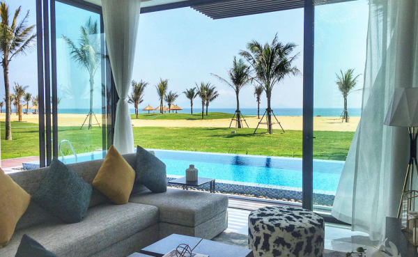 villa 3 hướng biển vipearl nam hội an
