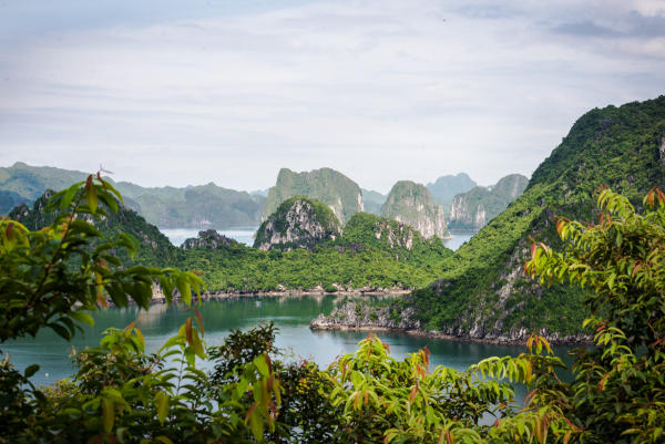 Ở Sonasea Vân Đồn đi chơi ở đâu?