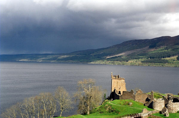 Hồ Loch Ness, Inverness-shire - Điểm du lịch nổi tiếng Scotland Hồ Loch Ness, Inverness-shire - Điểm du lịch nổi tiếng Scotland