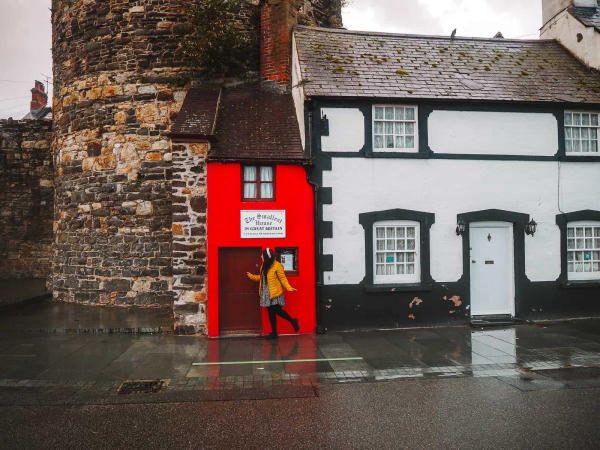 Ngôi nhà nhỏ nhất nước Anh, Conwy - Điểm du lịch nổi tiếng xứ Wales Ngôi nhà nhỏ nhất nước Anh, Conwy - Điểm du lịch nổi tiếng xứ Wales