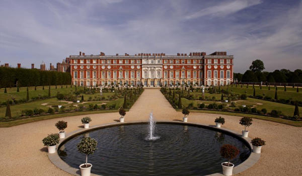 Cung điện Hampton Court, Luân Đôn - Địa điểm nổi tiếng ở Anh Cung điện Hampton Court, Luân Đôn - Địa điểm nổi tiếng ở Anh