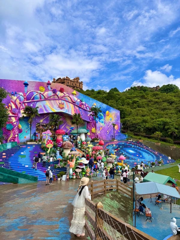 Check in vương quốc tí hon Côn Minh