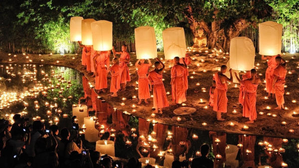 Lễ hội thả đèn Chiang Mai - Yi Peng Lễ hội thả đèn Chiang Mai - Yi Peng