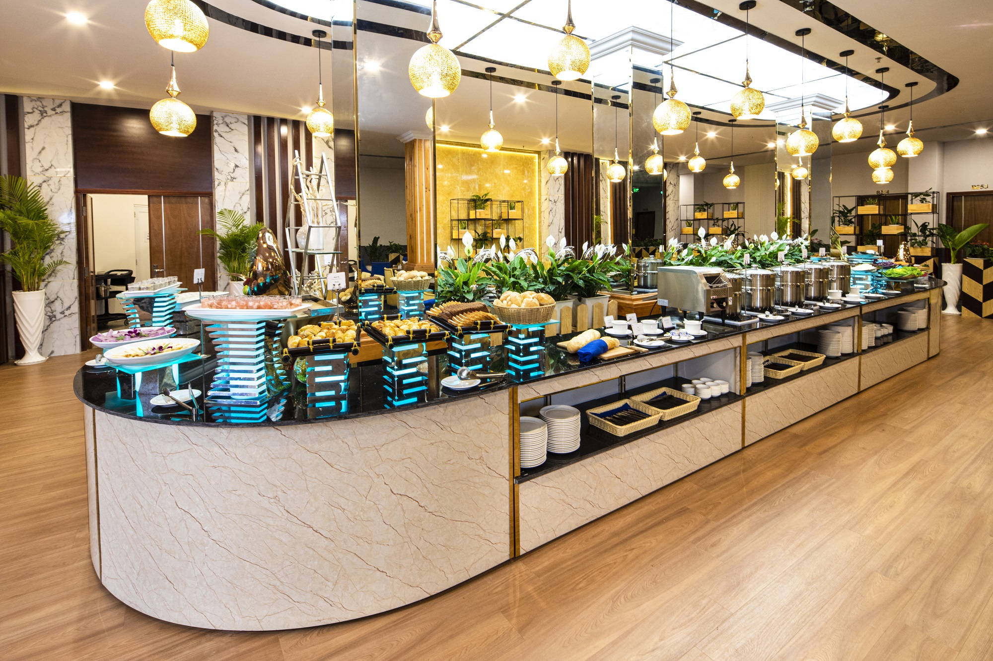 Khách sạn Ladalat Hotel