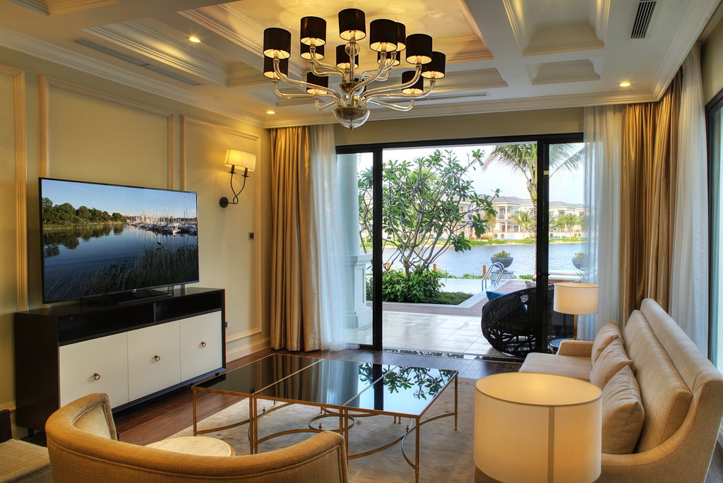 Melia Vinpearl Cam Ranh Beach Resort
