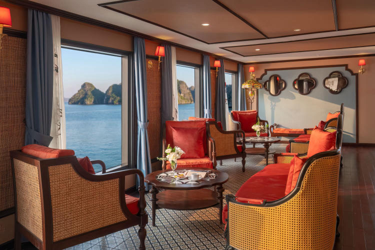 Du thuyền Indochine Grand Cruise Lan Hạ 2 ngày 1 đêm