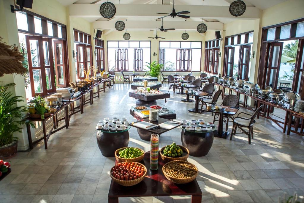 Allezboo Beach Resort & Spa Mũi Né