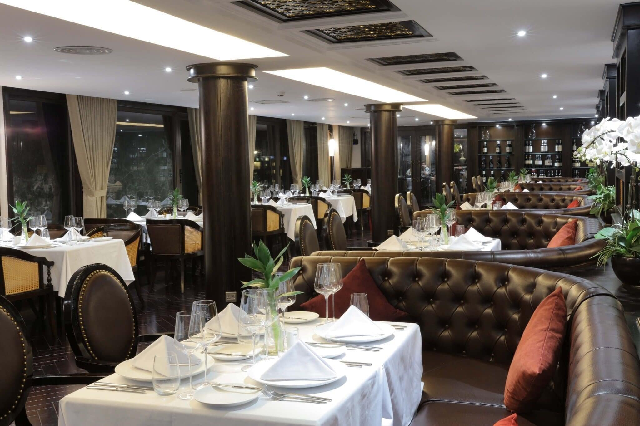 Du thuyền Ambassador Cruise 2 ngày 1 đêm