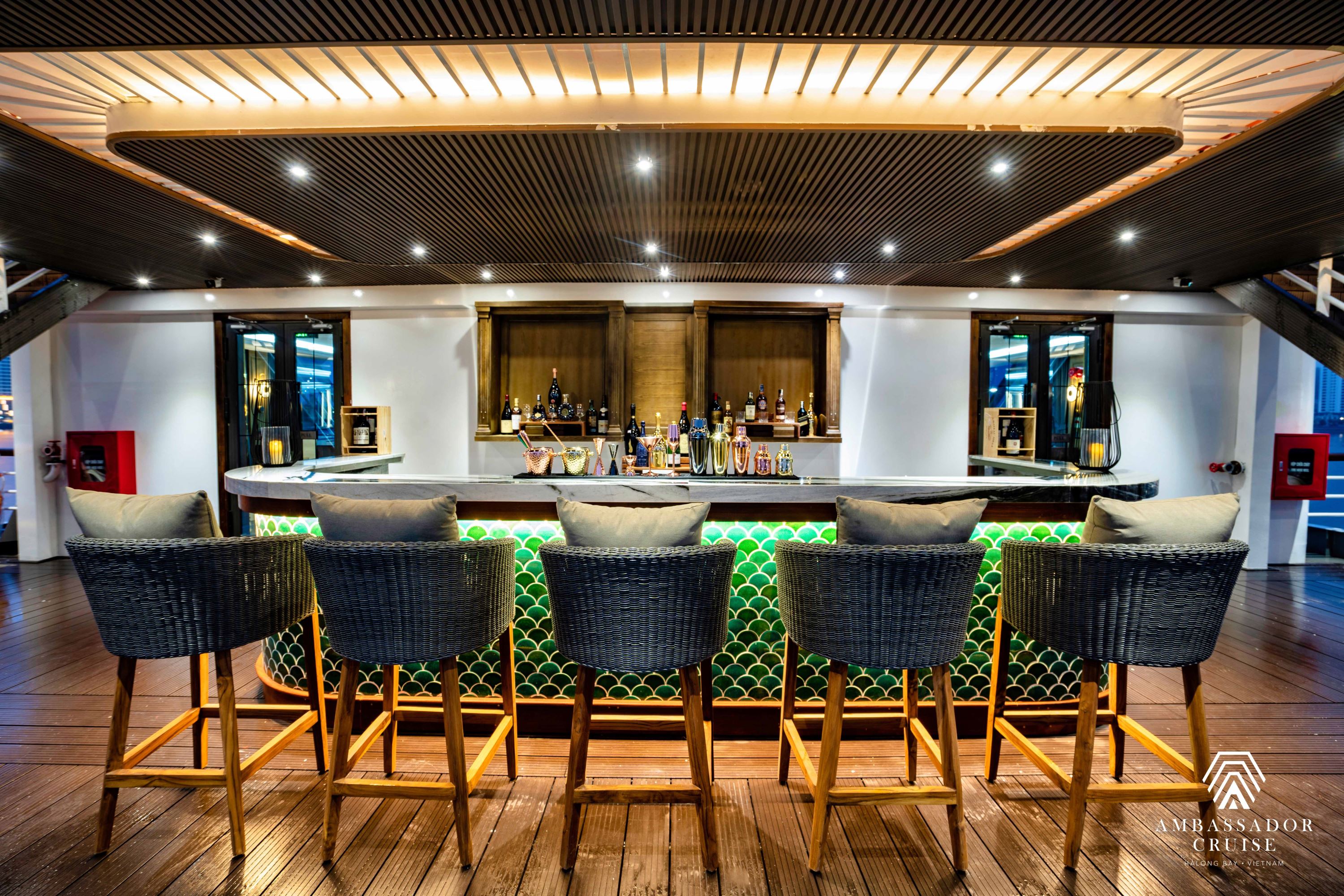 FLC Hạ Long & Du thuyền Ambassador Day Cruise 5 sao 2N1D