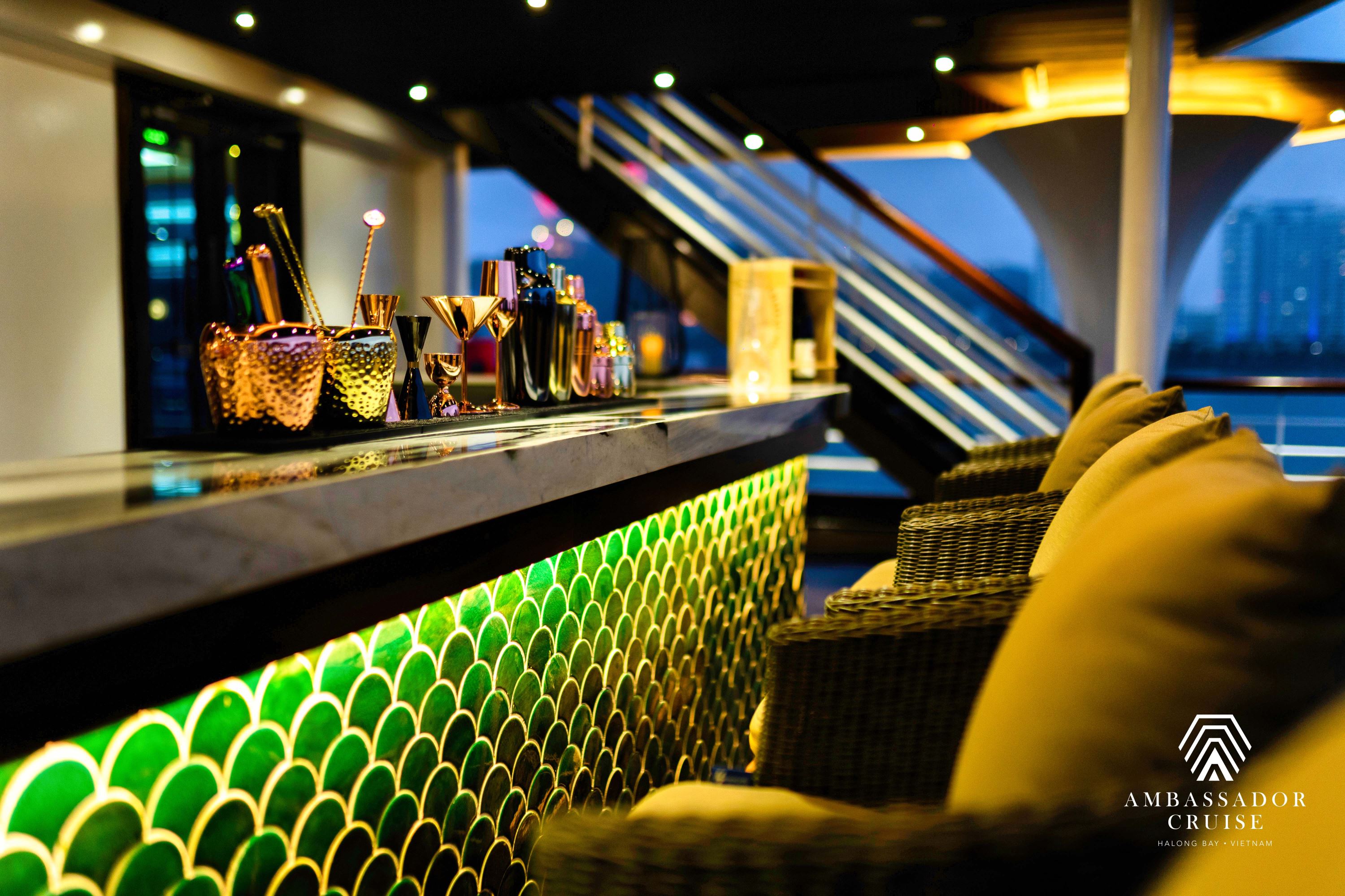FLC Hạ Long & Du thuyền Ambassador Day Cruise 5 sao 2N1D