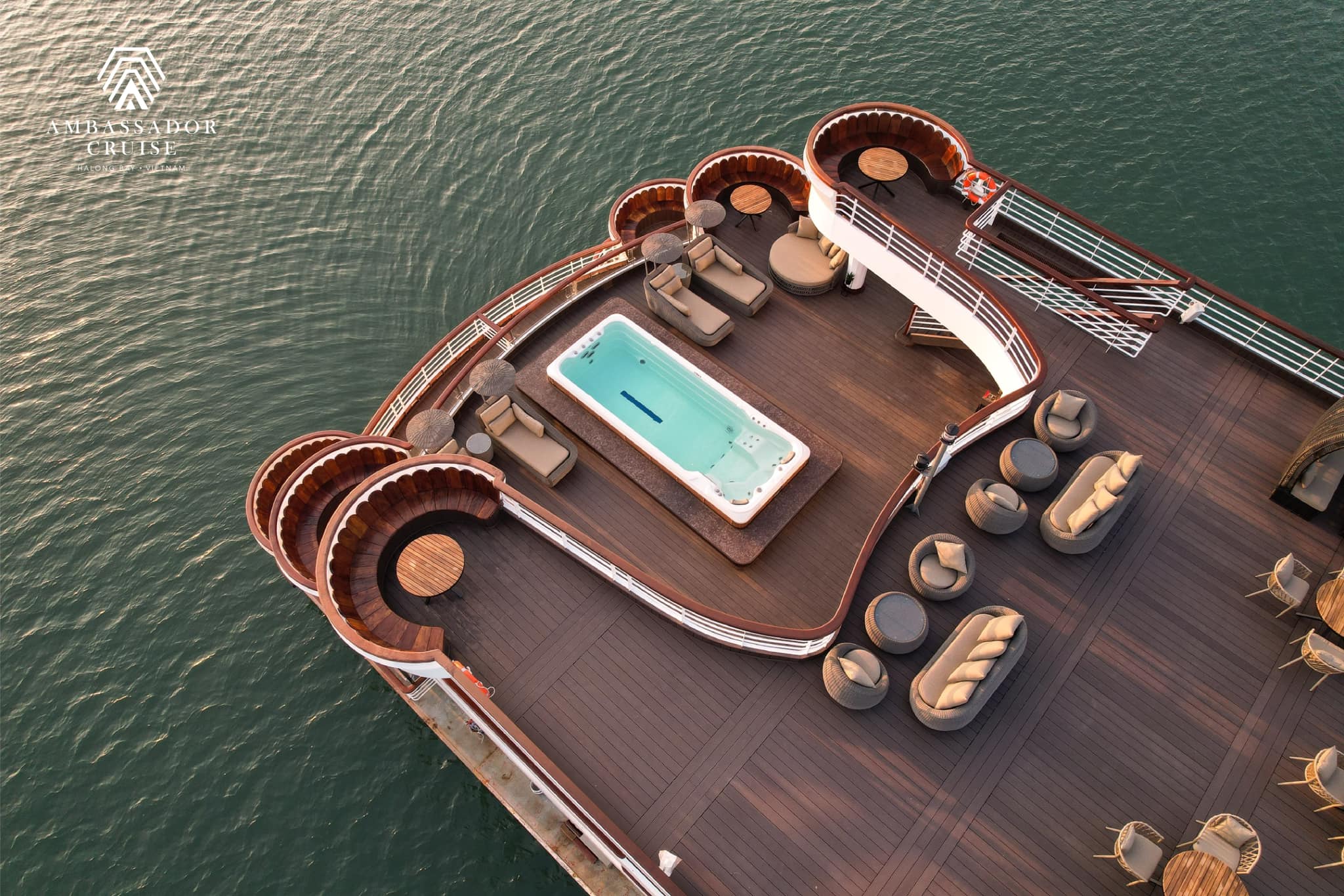 FLC Hạ Long & Du thuyền Ambassador Day Cruise 5 sao 2N1D