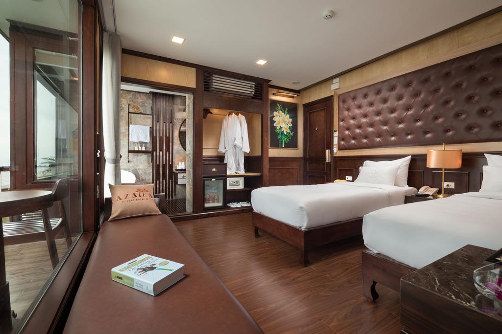 Du thuyền Azalea Cruise 2 Ngày 1 Đêm