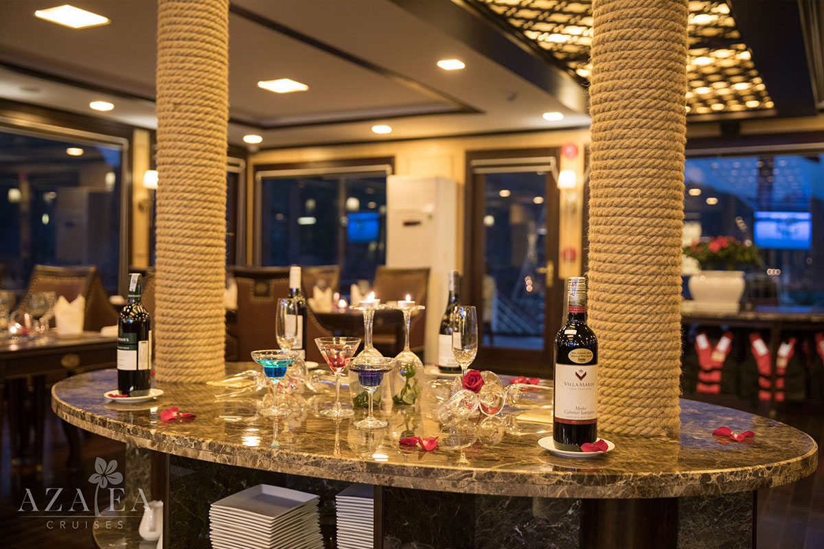 Du thuyền Azalea Cruise 2 Ngày 1 Đêm