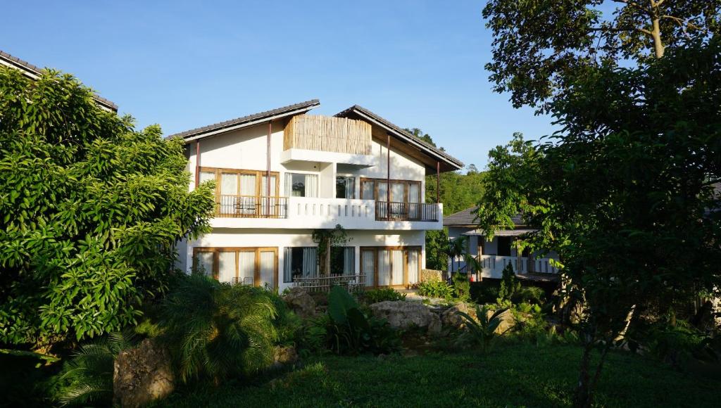 Bakhan Village Resort Hoa Binh