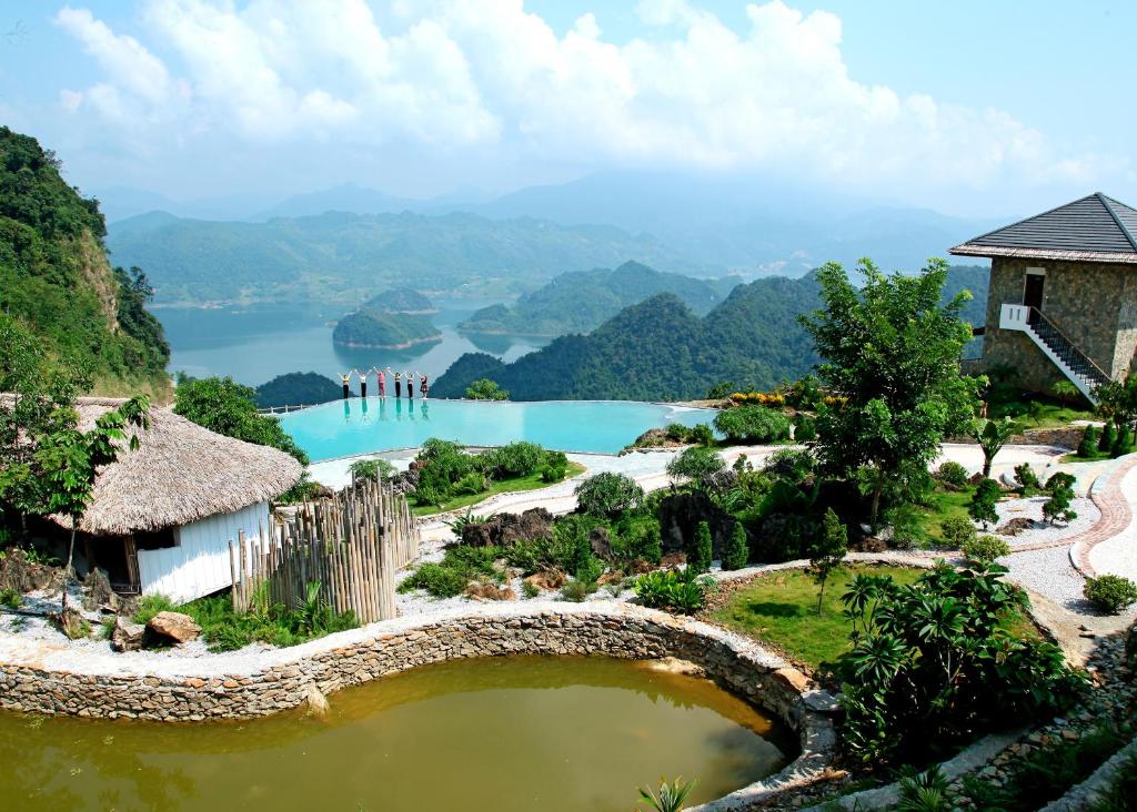 Bakhan Village Resort Hoa Binh