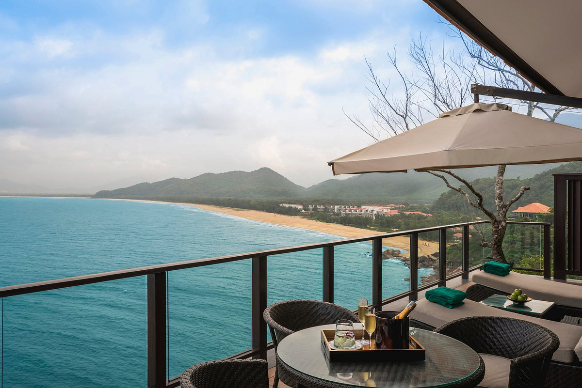 Banyan Tree Lang Co Resort