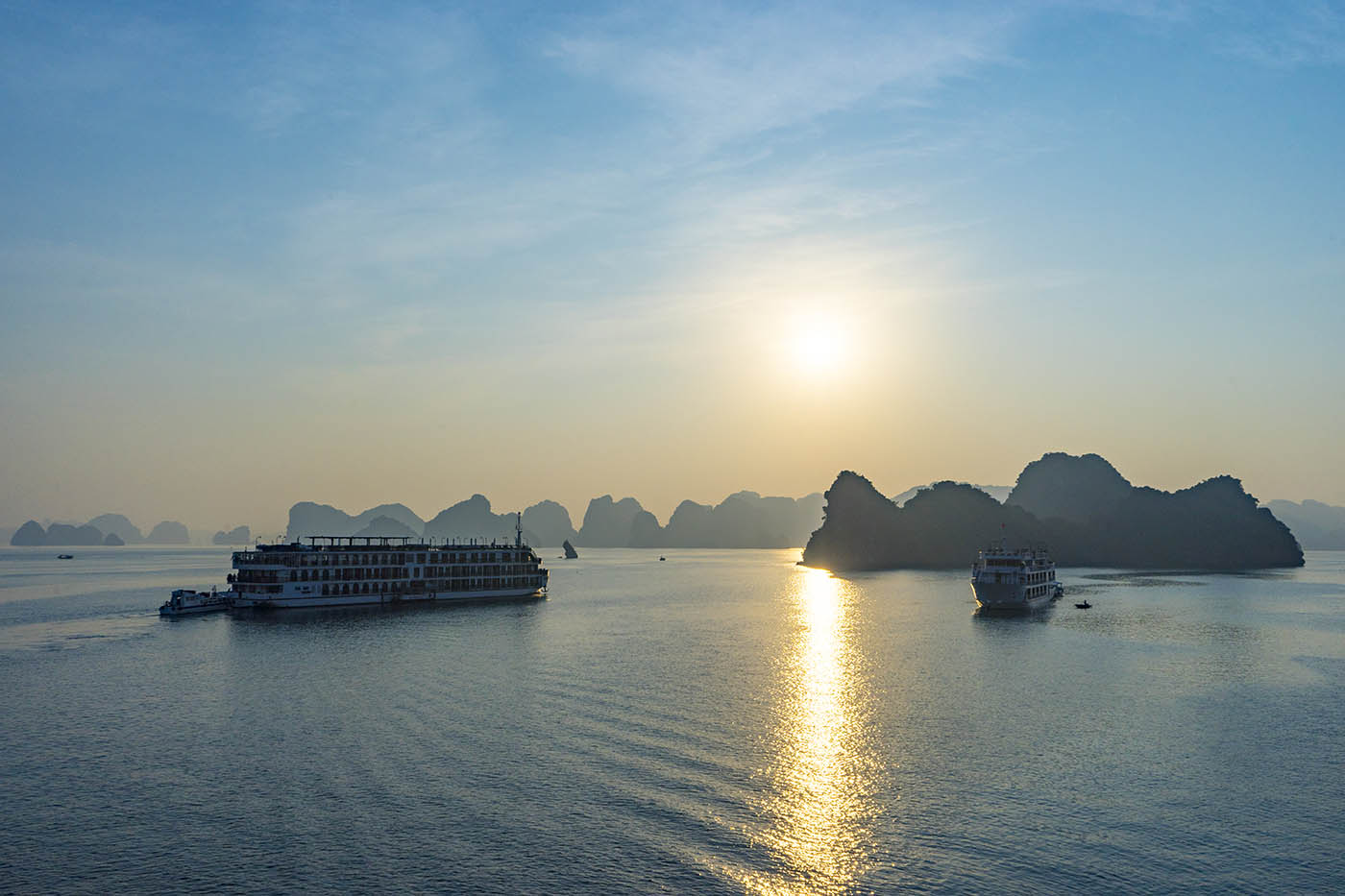 Du thuyền Heritage Bình Chuẩn Cruise 2 Ngày 1 Đêm