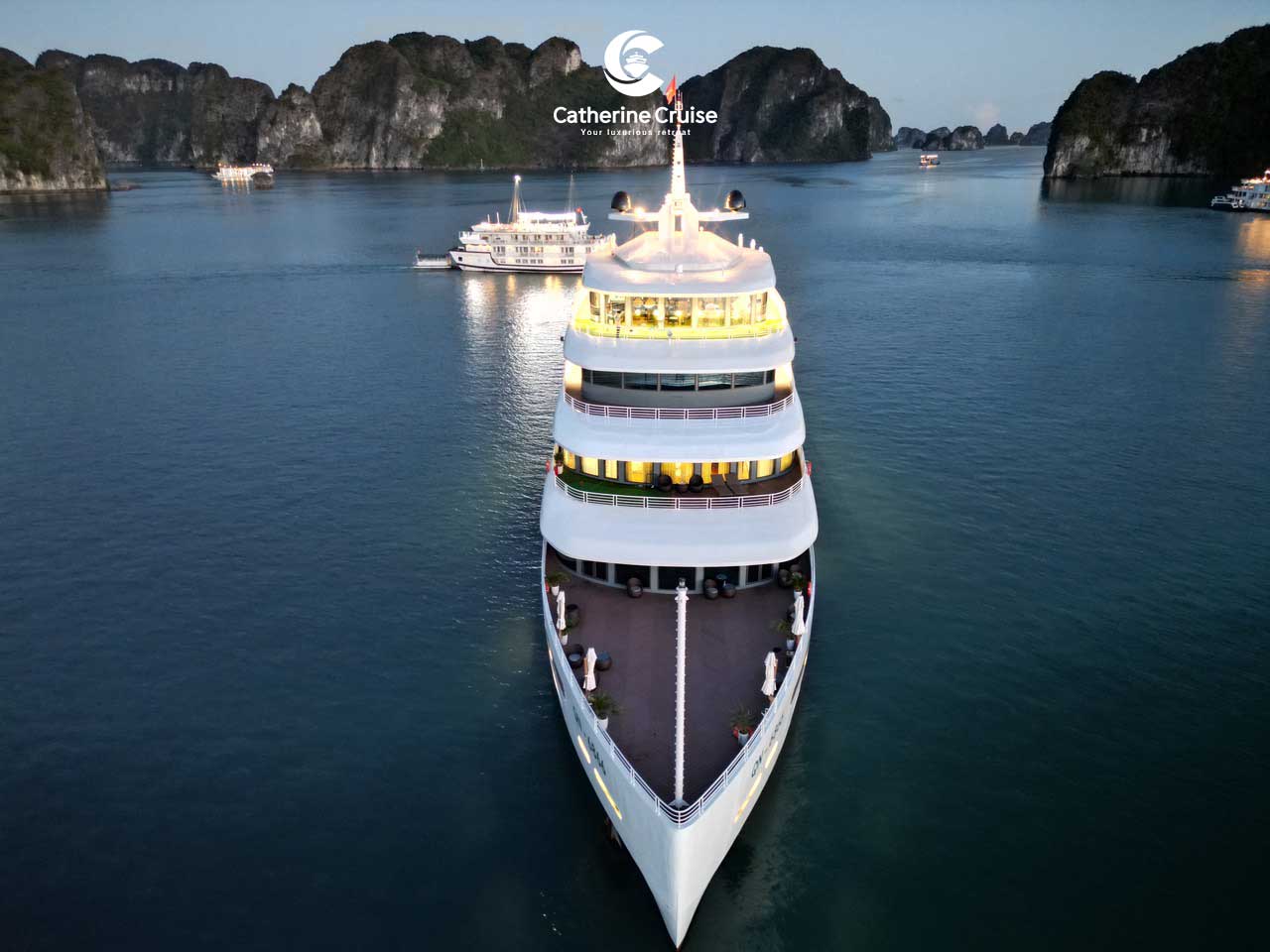 Du thuyền Catherine Hạ Long 6 sao 2 ngày 1 đêm