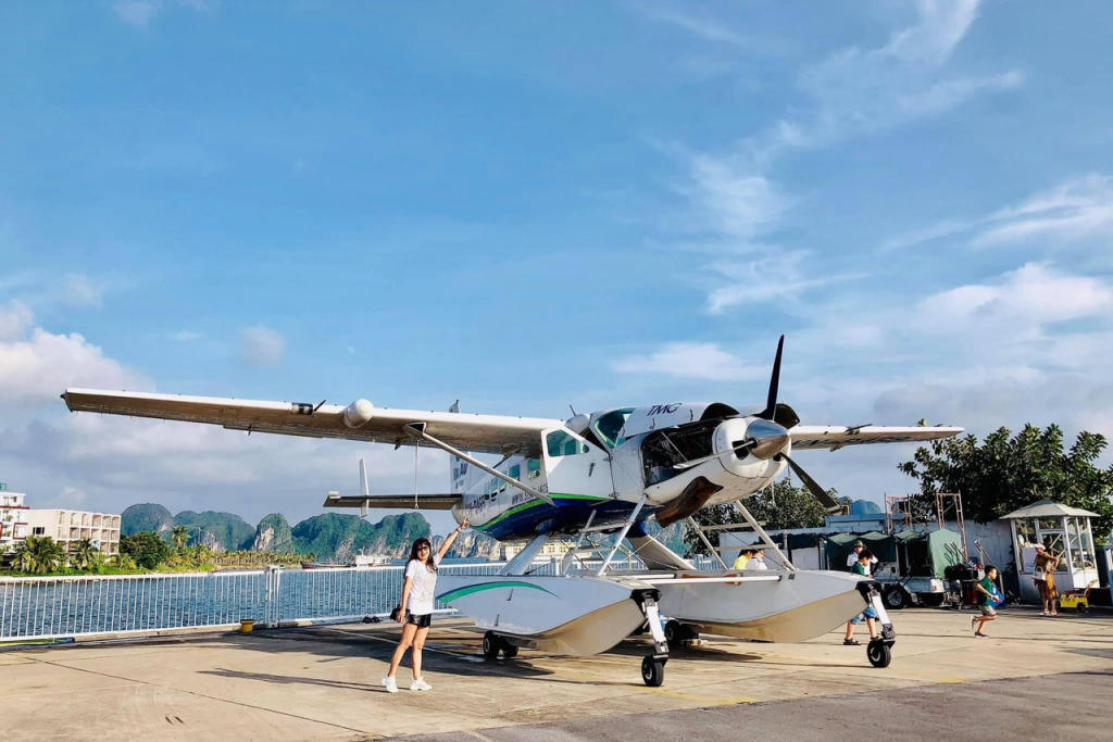 Combo Thủy Phi Cơ Hạ Long + Bữa trưa + Đồ uống