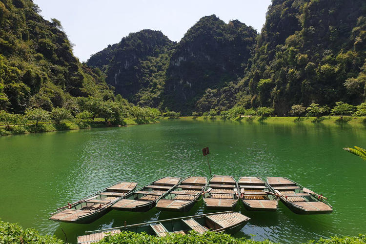 Tour Hoa Lư - Tràng An/ Tam Cốc - Hang Múa 1 Ngày