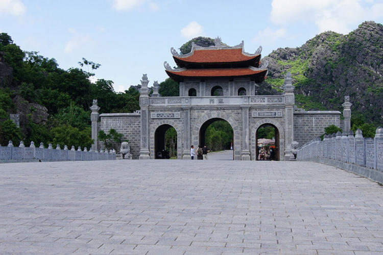 Tour Hoa Lư - Tam Cốc 1 Ngày