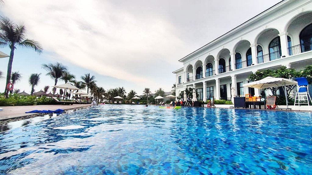 Melia Vinpearl Cam Ranh Beach Resort