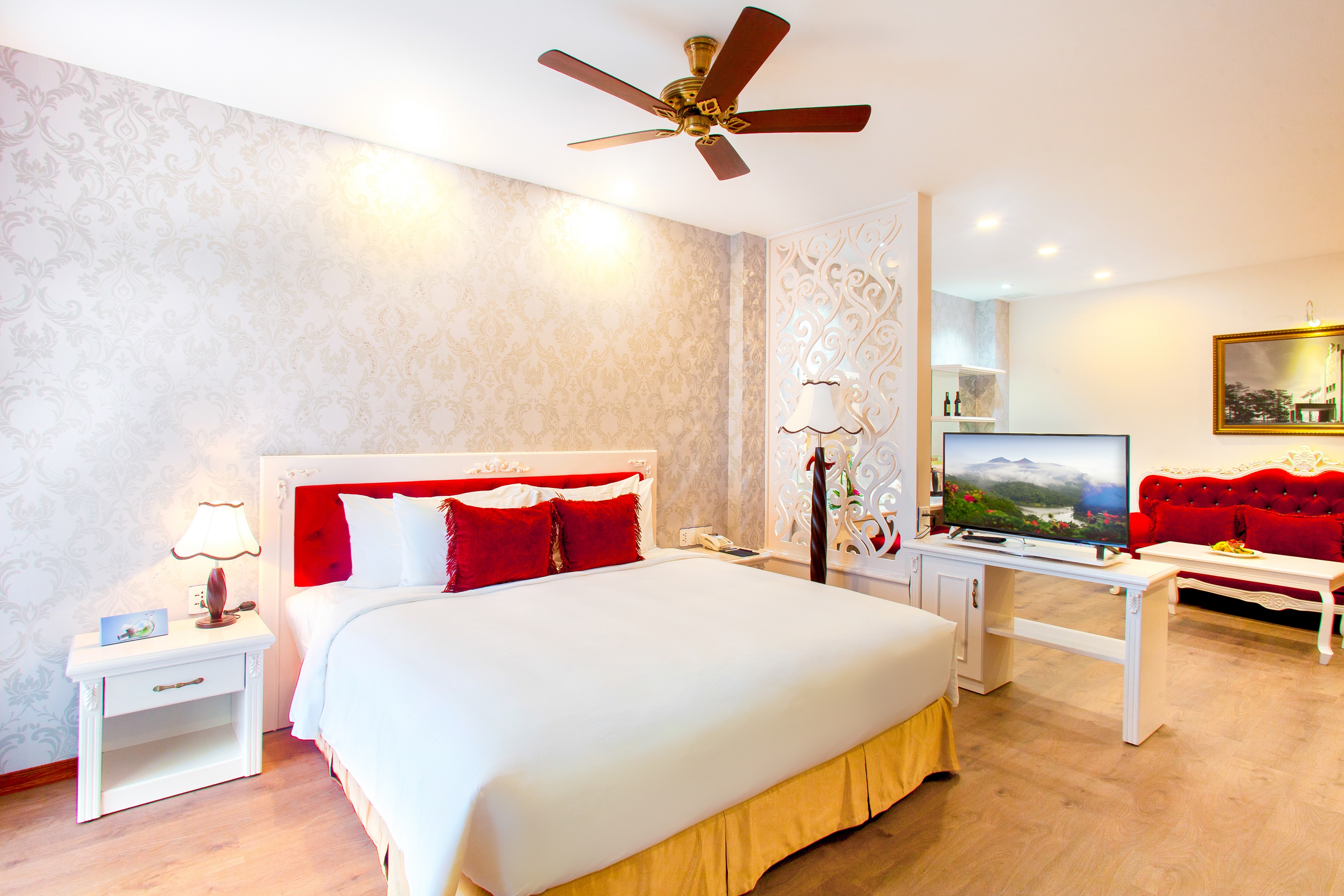 Khách sạn Ladalat Hotel