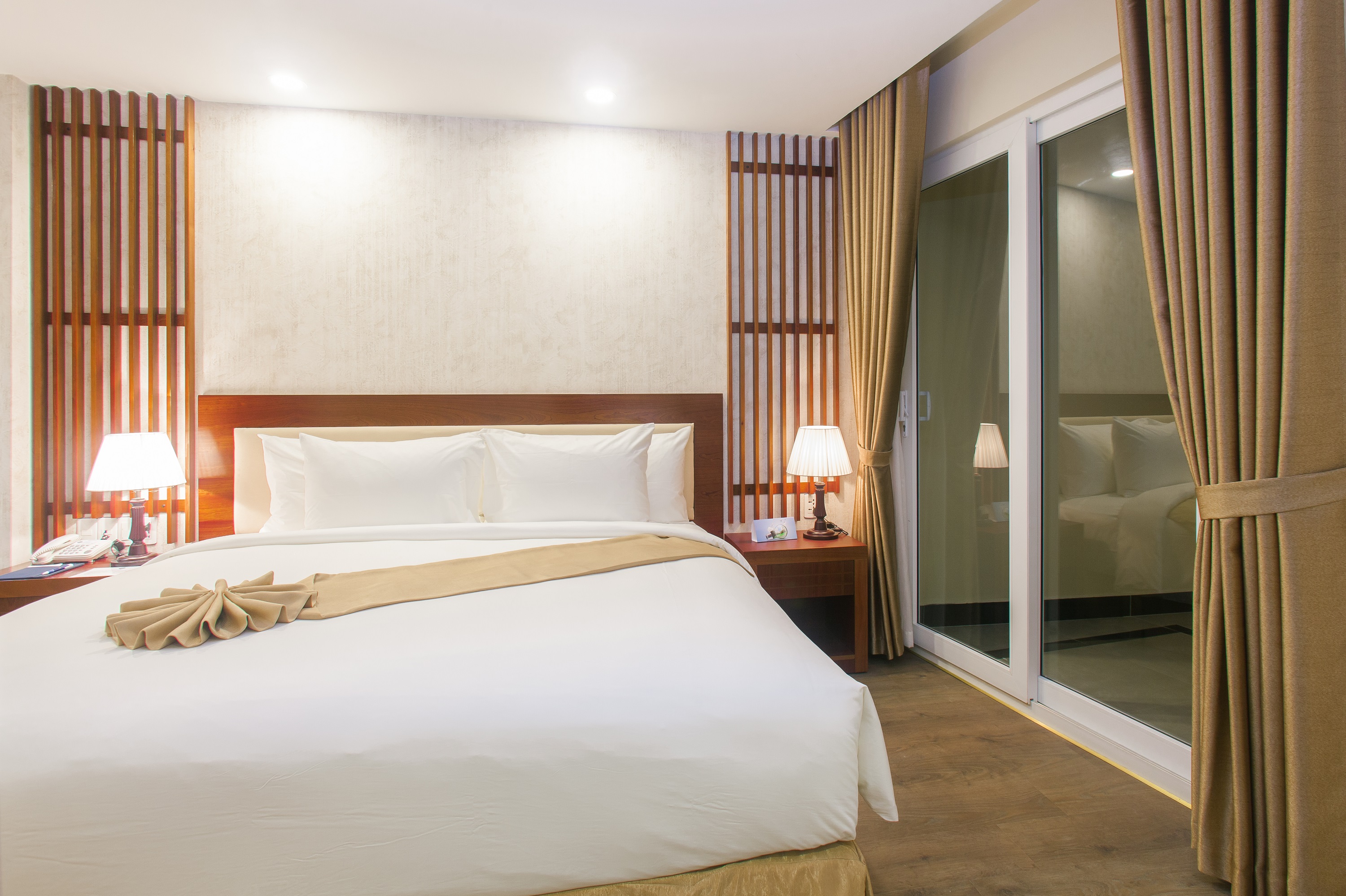 Khách sạn Ladalat Hotel