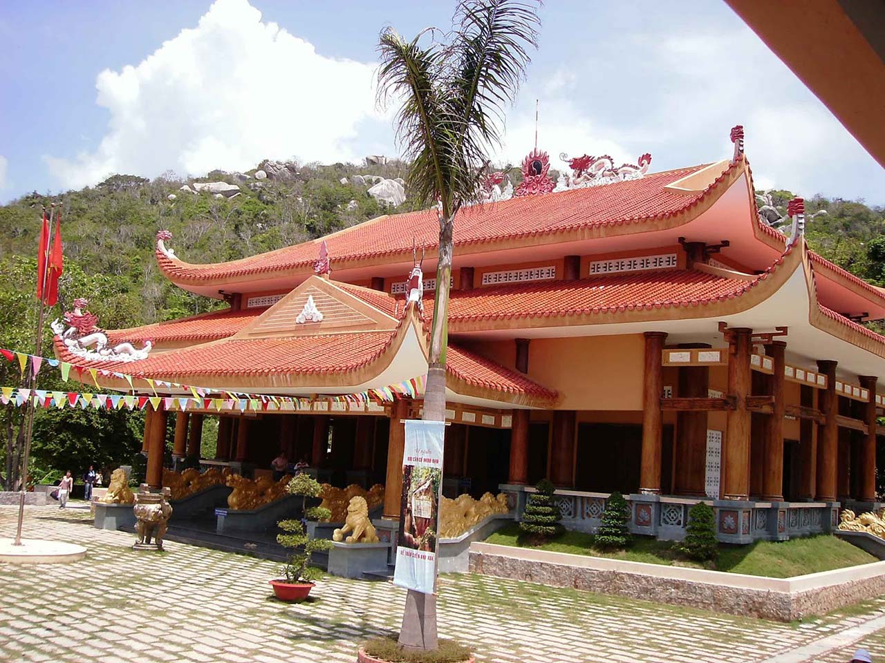 Tour Hà Nội - Sài Gòn - Mũi Né - Vũng Tàu - Hà Nội 4 ngày 3 đêm (Bay Bamboo Airway)