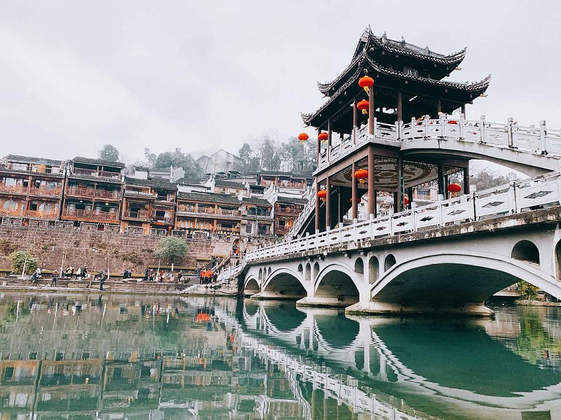 Tour Nam Ninh - Trương Gia Giới - Phượng Hoàng - Phù Dung Trấn 6 Ngày 5 Đêm