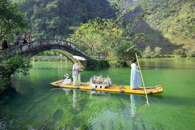 Tour Liên Tuyến Việt - Trung: Cao Bằng - Tịnh Tây 3N2Đ