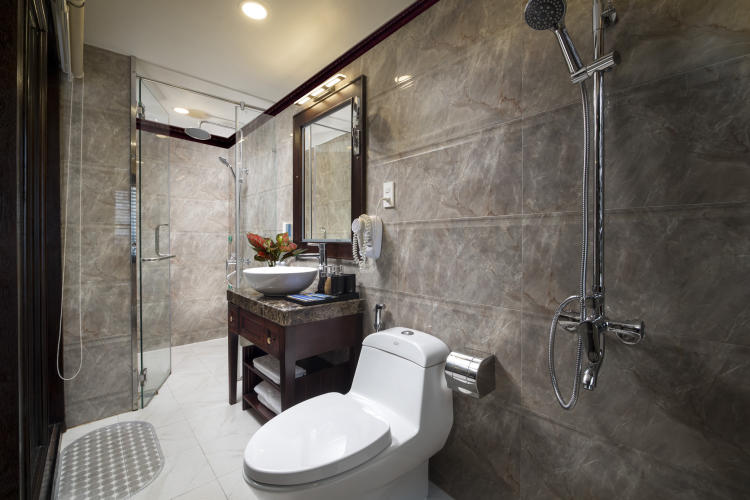 Du thuyền Alisa Premier Hạ Long 2 ngày 1 đêm