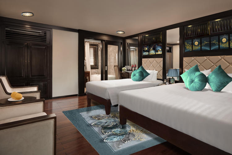 Du thuyền Alisa Premier Hạ Long 2 ngày 1 đêm