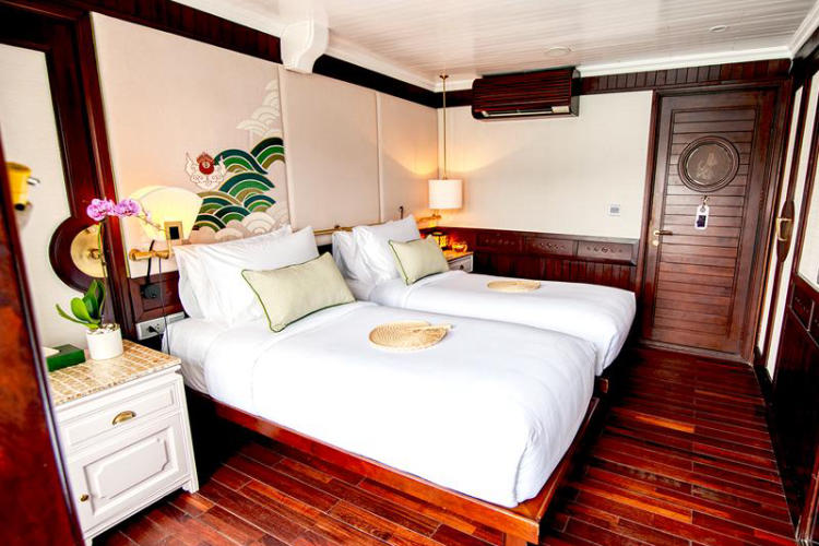 Du Thuyền Âu Cơ 5 Sao 2 Ngày 1 Đêm